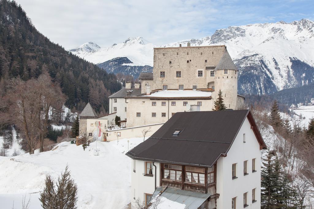 Hotel Neue Burg Nauders Exterior photo
